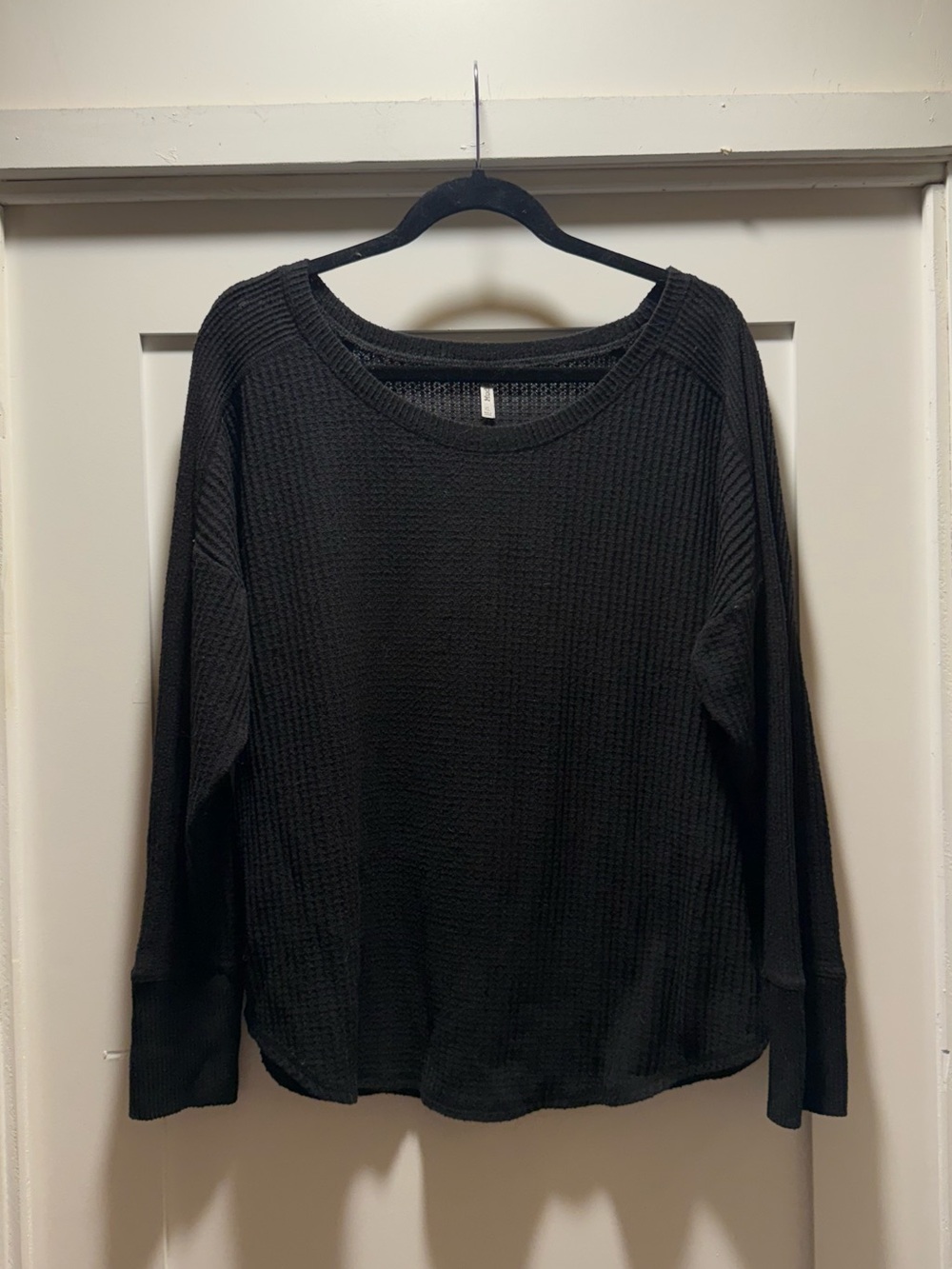 Mudd Black Waffle-Knit Pullover Sweatshirt